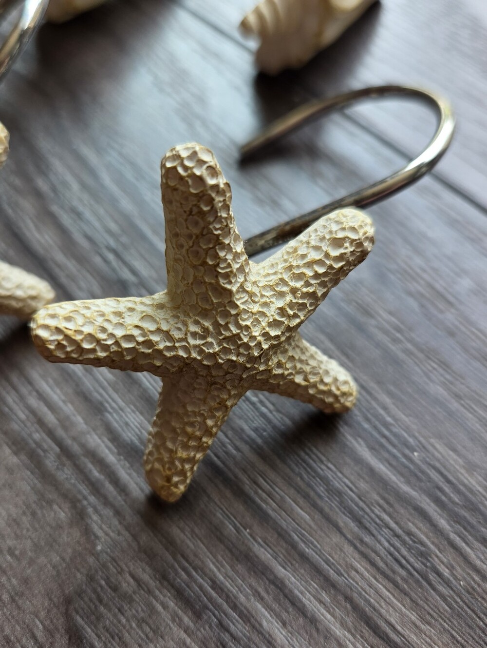 Seashell Shower Hooks - Picture 5 of 8
